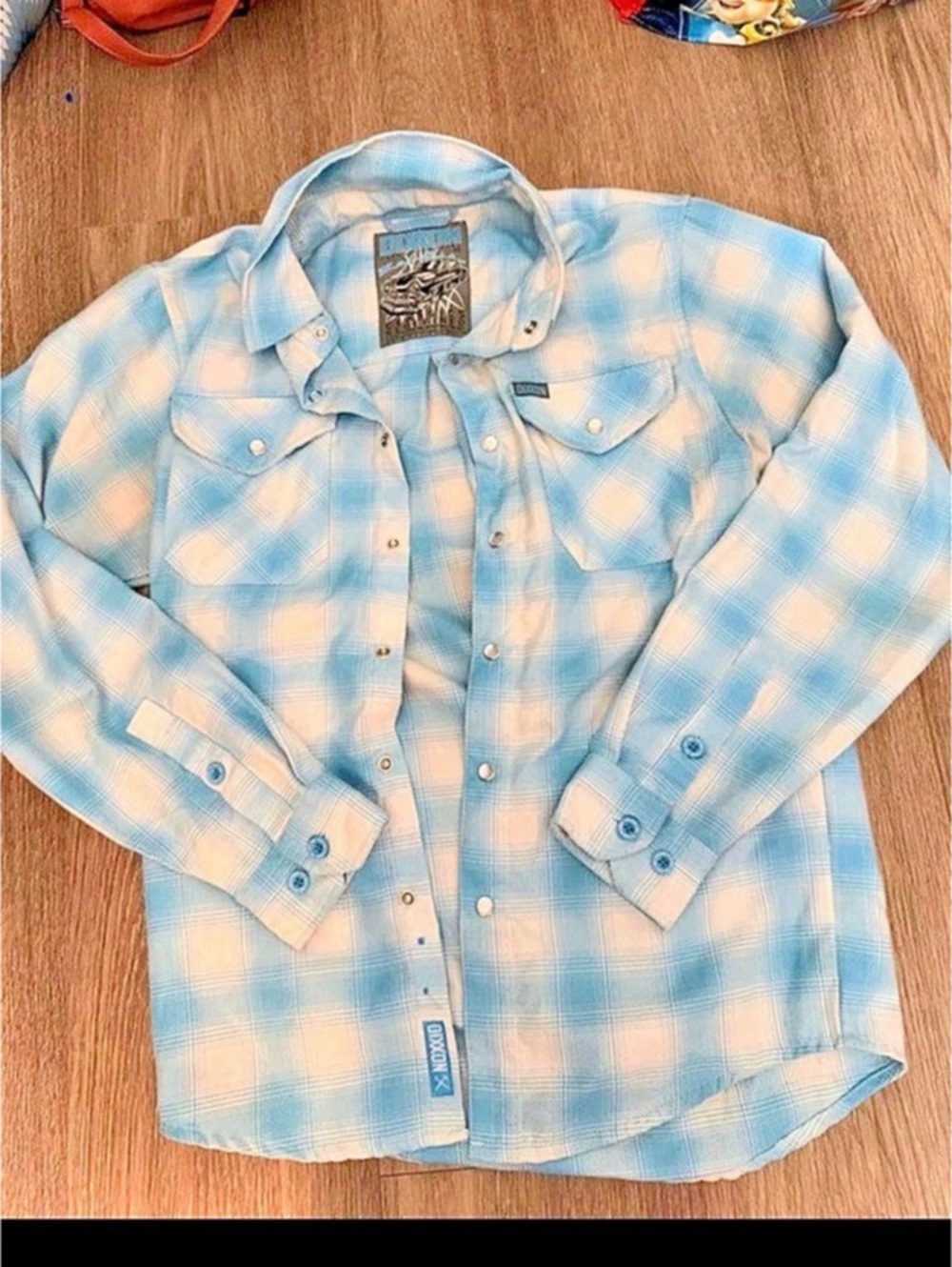 Dixxon women’s Plaid Button Down in Blue & White Like New
